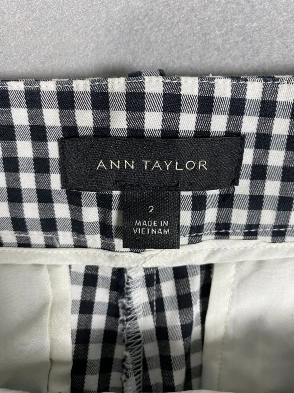 Ann Taylor Womens 2 Black White Gingham Cotton Spandex Shorts Pockets Summer - Picture 4 of 7